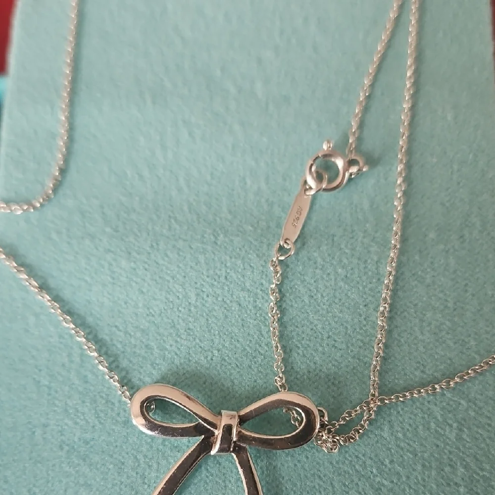 Tiffany & Co. Silver Bow Necklace - Picture 3 of 6